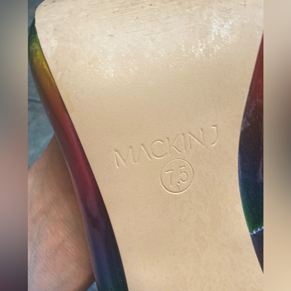 Mackin J Rainbow Heels US7.5 - Picture 7 of 13